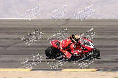 media/May-10-2025-Race Pace (Sat) [[db32fef2da]]/Vested/3-Bowl Set 1 (9am)/